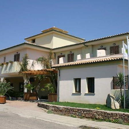 Nyce Club Sport Village Badesi Ngoại thất bức ảnh